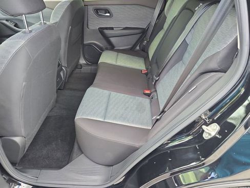 Certified 2023 Nissan Rogue SV AWD/4WD image 15