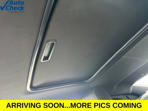 Used 2023 Chevrolet Camaro LT RWD image 21