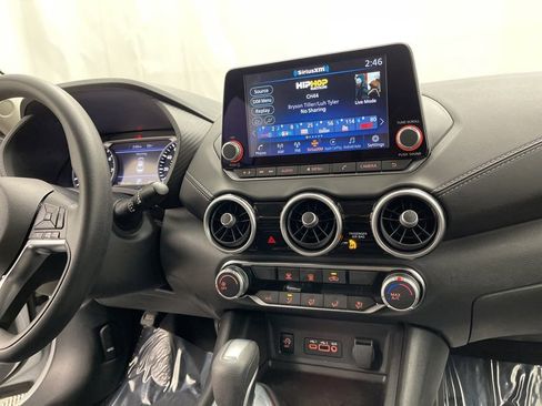 Used 2025 Nissan Sentra SV image 16