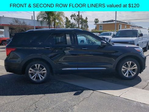 Used 2020 Ford Explorer Platinum w/ Premium Technology Package image 8