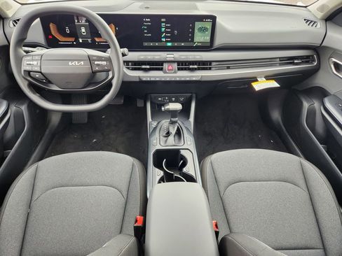 New 2025 Kia K4 LXS image 11