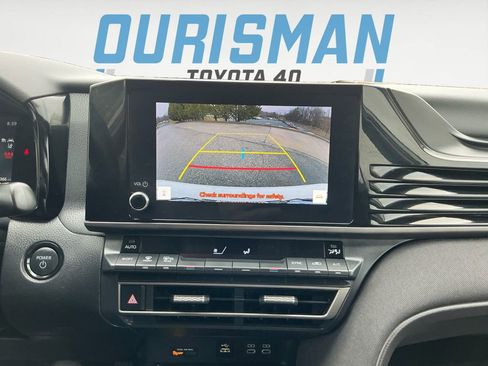 Certified 2025 Toyota Camry LE image 21