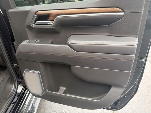Certified 2025 Chevrolet Silverado 1500 High Country image 14