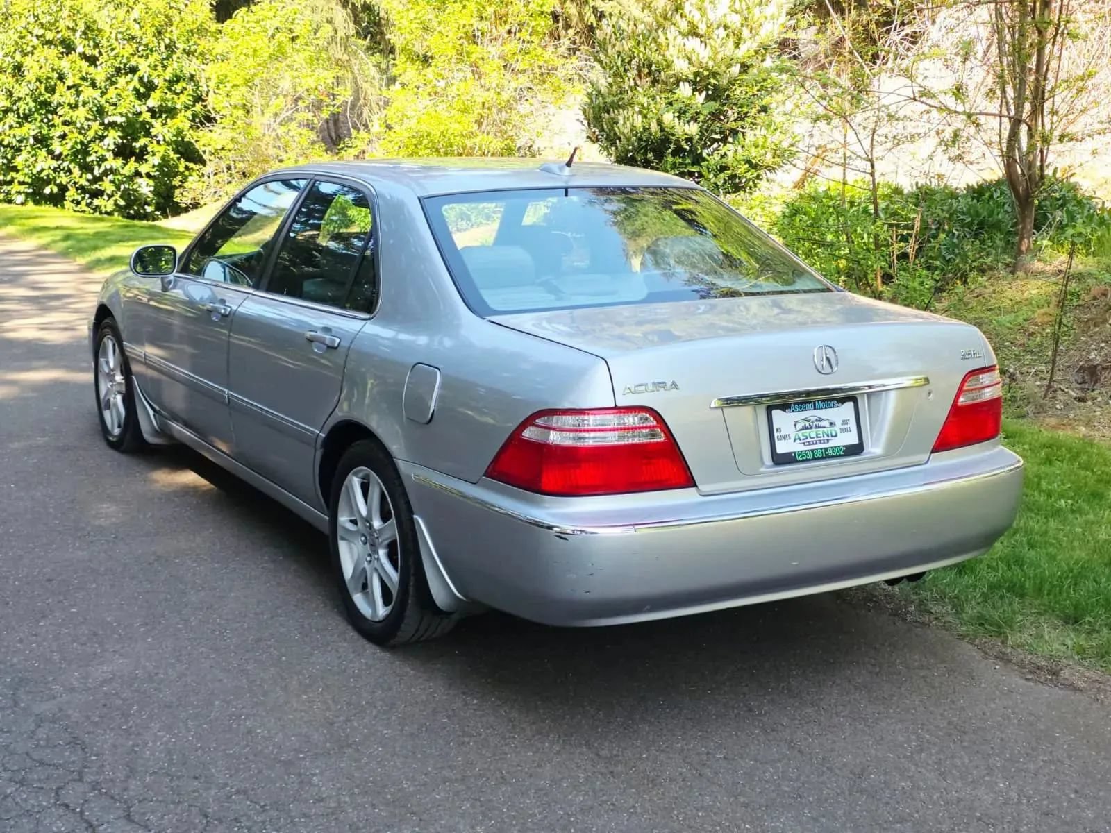 Used 2004 Acura RL FWD image 3