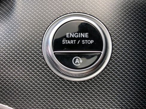 New 2024 Mercedes-Benz C 300 4MATIC Sedan image 19