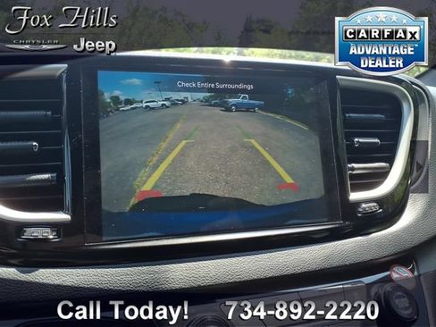 Used 2026 Chrysler Pacifica Select FWD image 22
