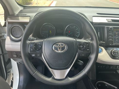 Used 2016 Toyota RAV4 Limited w/ Advanced Technology Package AWD/4WD image 9