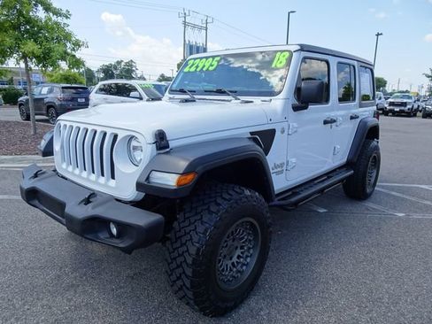 Used 2018 Jeep Wrangler Unlimited Sport S AWD/4WD image 8