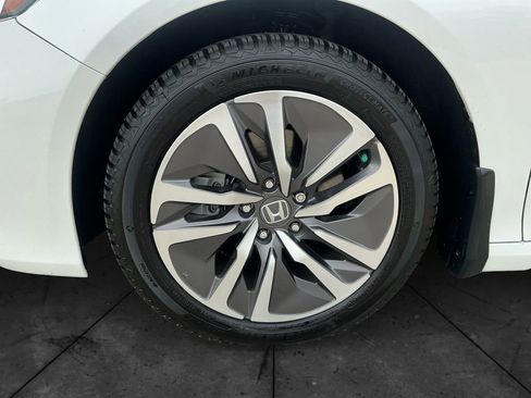 Used 2019 Honda Accord Touring image 15