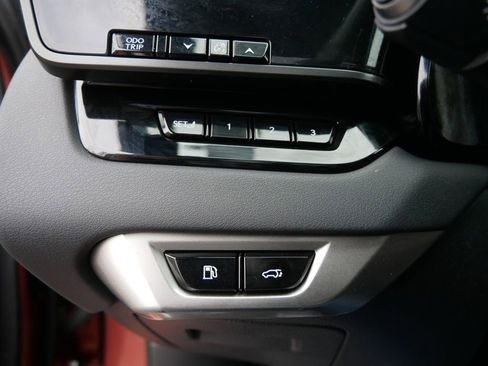 Used 2023 Lexus RX 350 w/ Accessory Package (2T) image 29