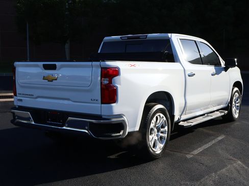 Used 2022 Chevrolet Silverado 1500 LTZ w/ LTZ Convenience Package II AWD/4WD image 33