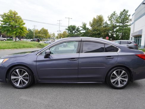 Used 2017 Subaru Legacy 3.6R Limited AWD/4WD image 4