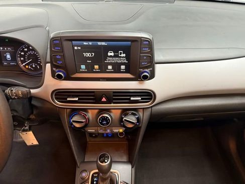 Used 2021 Hyundai Kona SE image 27