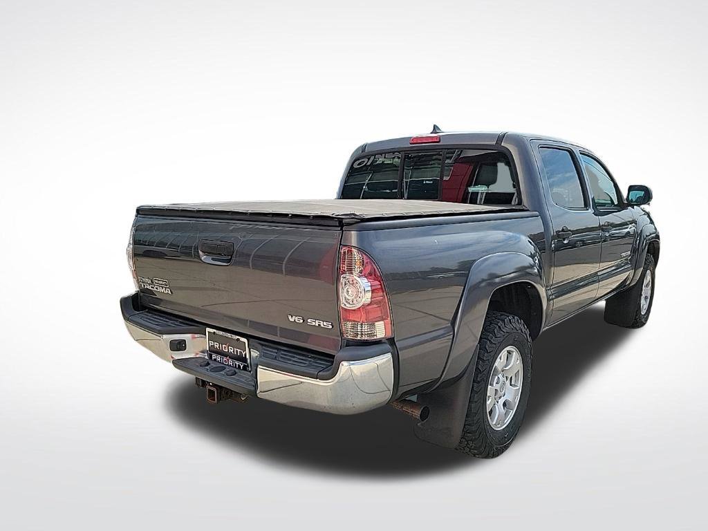 Used 2015 Toyota Tacoma 4x4 Double Cab w/ SR5 Package image 4