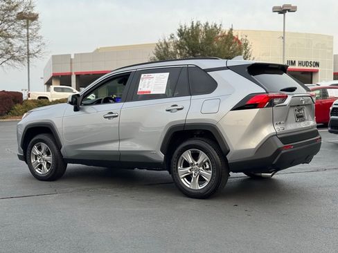 Used 2025 Toyota RAV4 XLE image 10