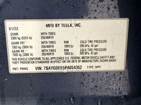 Used 2023 Tesla Model Y Long Range image 22