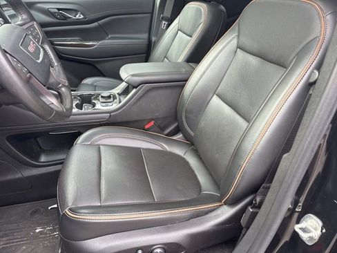 Certified 2021 GMC Acadia AT4 w/ Preferred Package image 12