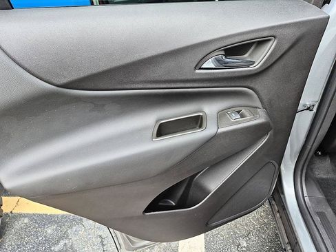Used 2024 Chevrolet Equinox LT w/ LPO, Floor Liner Package FWD image 27