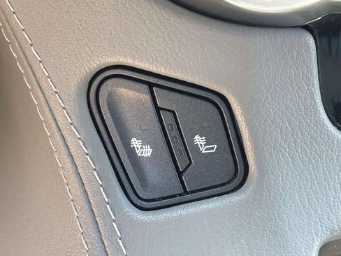 Used 2019 Chevrolet Tahoe LT image 21