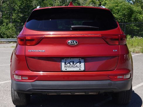 Used 2018 Kia Sportage EX AWD/4WD image 10