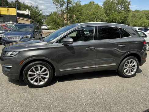 Used 2019 Lincoln MKC Select w/ Select Plus Package AWD/4WD image 9