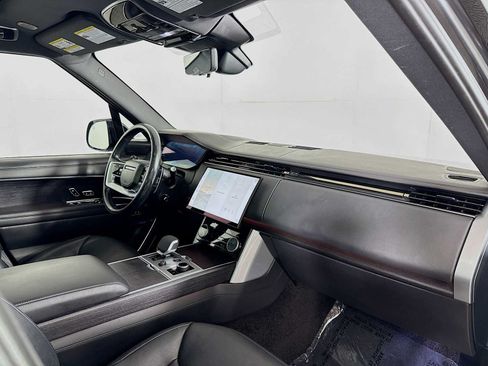 Used 2023 Land Rover Range Rover SE AWD/4WD image 30