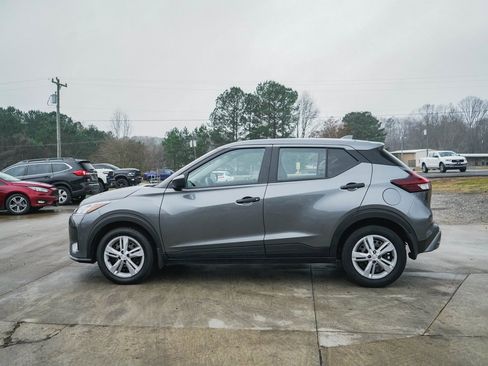 Used 2024 Nissan Kicks S image 33