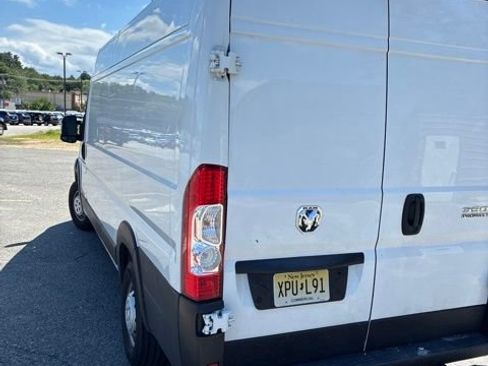Used 2023 RAM ProMaster 3500 w/ Driver Convenience Group FWD image 7