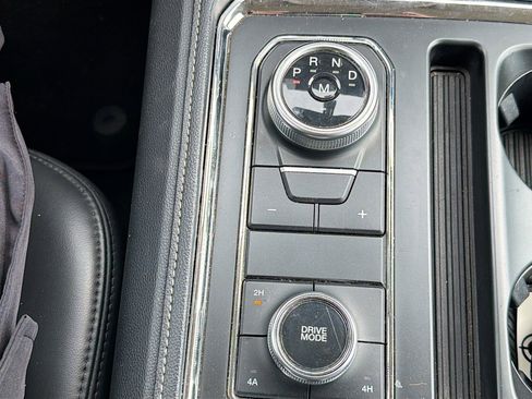 Used 2024 Ford Expedition Max XLT AWD/4WD image 18