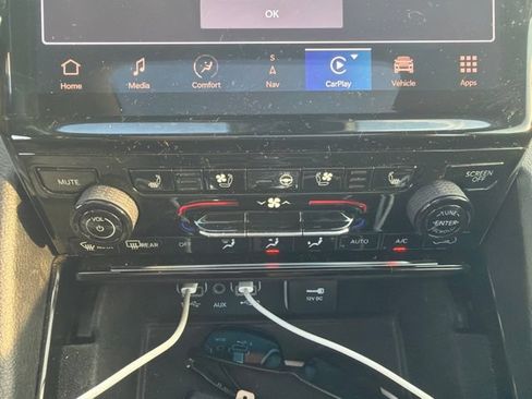 Used 2021 Jeep Grand Cherokee L Limited w/ Luxury Tech Group II AWD/4WD image 10