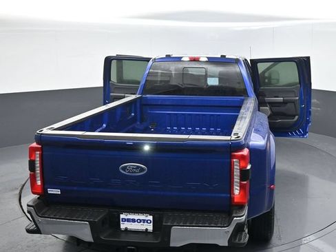 Used 2026 Ford F350 Lariat w/ Lariat Ultimate Package AWD/4WD image 61