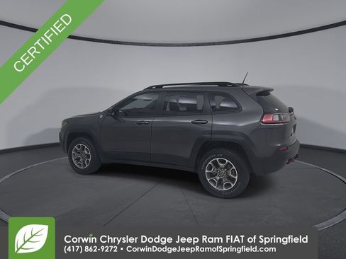 Used 2022 Jeep Cherokee Trailhawk w/ Trailer Tow Group AWD/4WD image 10