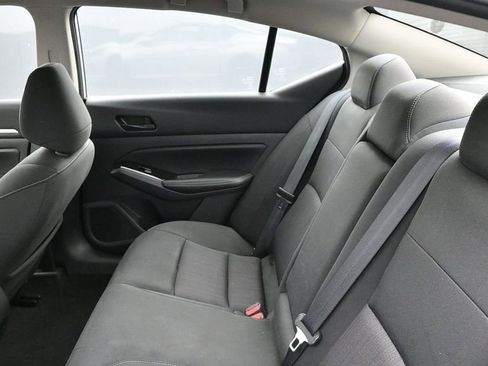 Used 2023 Nissan Altima 2.5 SV FWD image 24