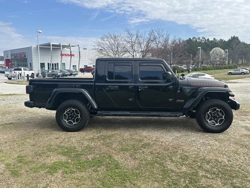Used 2022 Jeep Gladiator Mojave w/ LED Lighting Group image 4