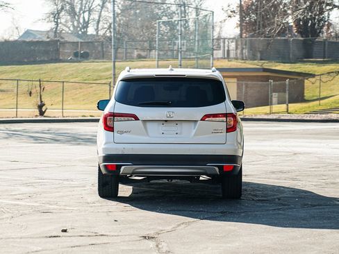 Used 2019 Honda Pilot Elite image 6