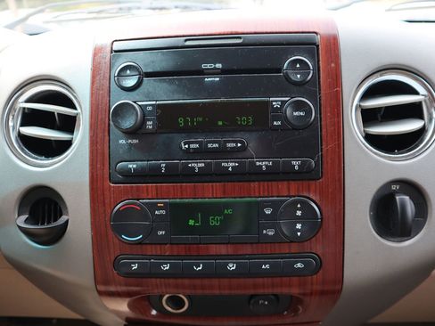 Used 2006 Ford F150 Lariat image 21