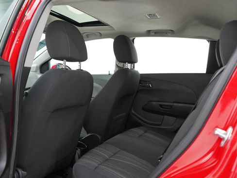 Used 2016 Chevrolet Sonic LT w/ Fun and Sun Package FWD image 17