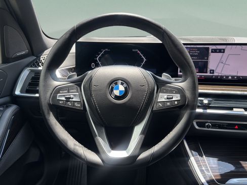 Certified 2025 BMW X5 xDrive40i AWD/4WD image 13