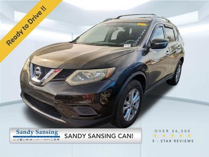 Used 2015 Nissan Rogue SV w/ SV Moonroof Package