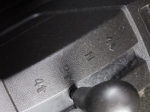 Used 2016 Chevrolet Silverado 1500 Custom w/ Custom Convenience Package image 33