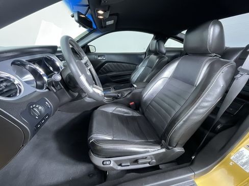 Used 2010 Ford Mustang Coupe image 15