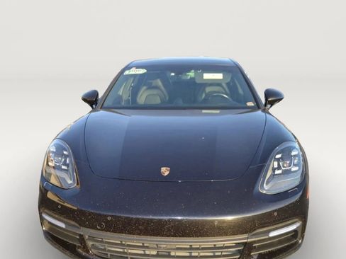 Used 2018 Porsche Panamera 4S image 10