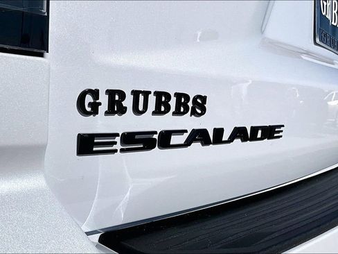 Used 2026 Cadillac Escalade Platinum Sport w/ LPO, ONYX Package image 44