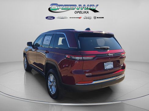 New 2025 Jeep Grand Cherokee Laredo X image 5