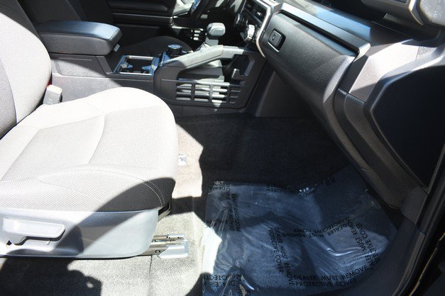 Certified 2025 Toyota 4Runner SR5 AWD/4WD image 25