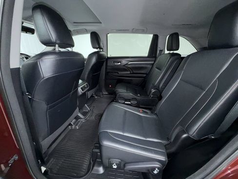 Used 2017 Toyota Highlander Limited AWD/4WD image 15