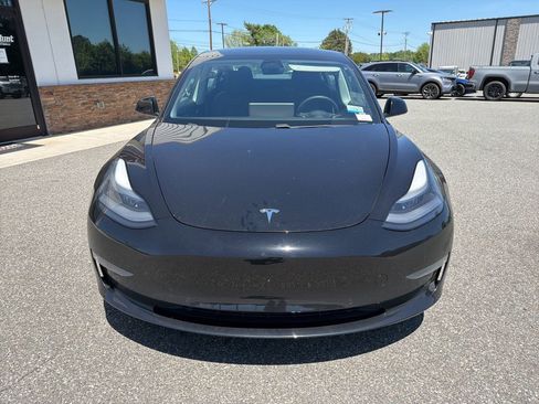 Used 2021 Tesla Model 3 Standard Range Plus RWD image 9