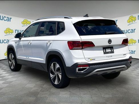Used 2024 Volkswagen Taos SE AWD/4WD image 4
