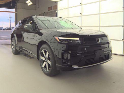 Used 2024 Honda Prologue Touring image 2