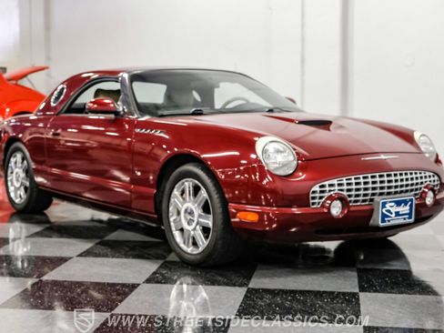 Used 2004 Ford Thunderbird image 21